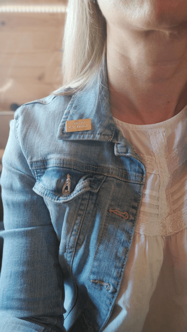 Pin's "Viser la lune"
