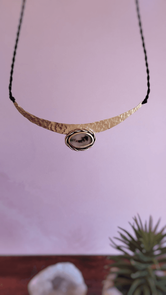 Collier Minerva
